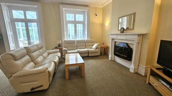 High Quality 32 Bedroom Hotel Suiting Wedding/Conference Venue High Quality 32 Bedroom Hotel Suiting Wedding/Conference Venue