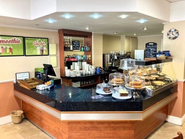 DAYTIME CAFE/COFFEE SHOP DAYTIME CAFE/COFFEE SHOP
