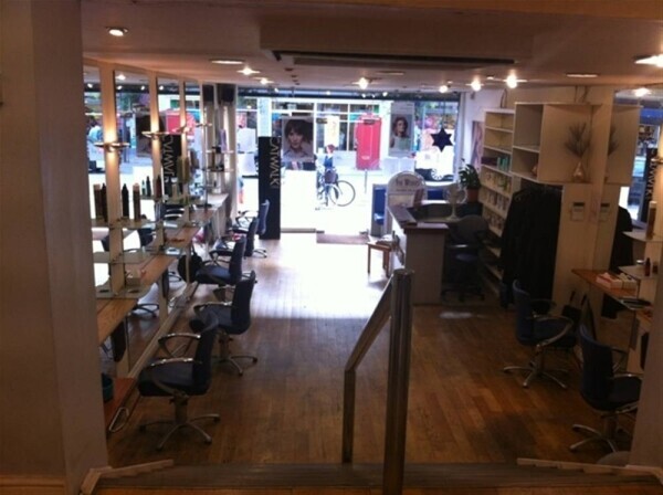 HAIR & BEAUTY SALON based LONDON SE17 Photo 3