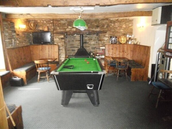 Free Of Tie Public House - Llanwrda Photo 3