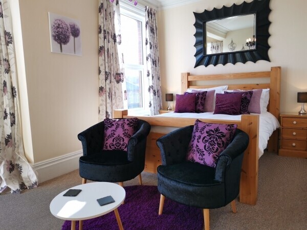 Beautiful Guest House in lovely area of Filey For Sale Photo 3