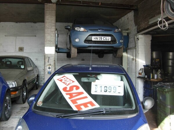 Swinton Used Car Dealership & Garage Photo 3