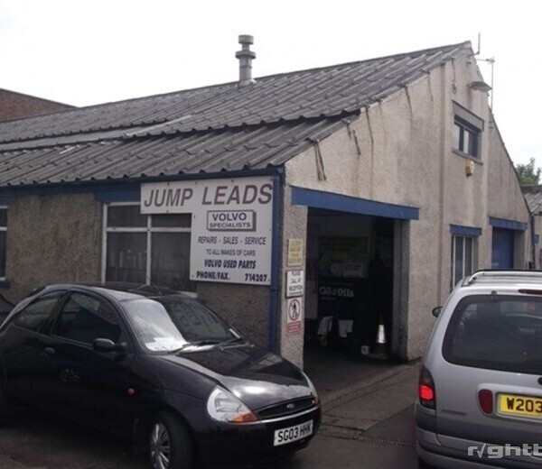 Repairs Garage Lytham St Annes, Lancashire Photo 3