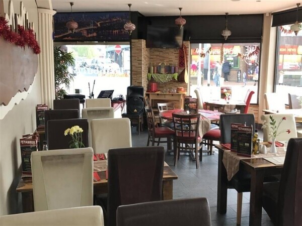 FULLY LICENSED TURKISH RESTAURANT/ TAKEAWAY & DELIVERIES FOR SALE IN NUNEATON TOWN CENTRE Photo 3