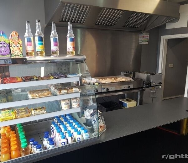 Food 2 U Ilkeston - Busy Breakfast & Sandwich Delivery Shop With Online Ordering. Photo 3