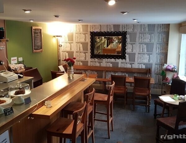 Licenced Cafe & Bar In Whitby Photo 3
