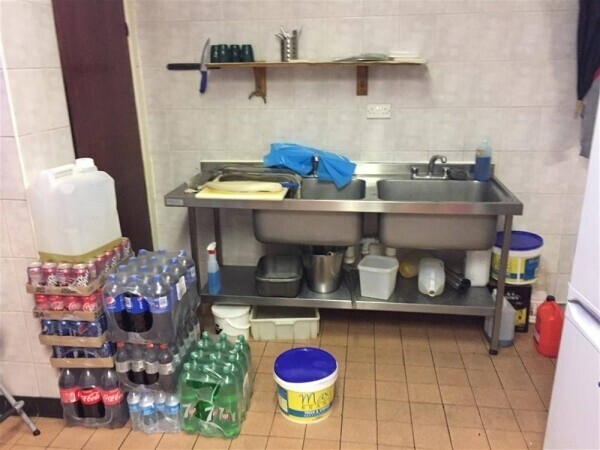 FISH BAR & FAST FOOD TAKEAWAY WITH DELIVERIES FOR SALE IN EDGWARE Photo 3