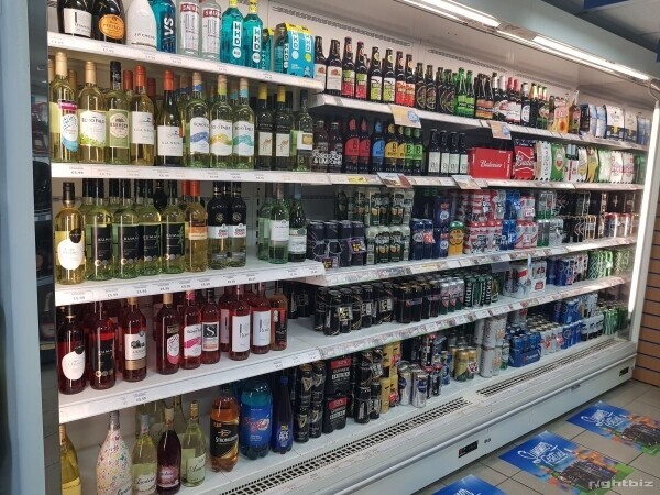 Superb SELF SERVICE CONVENIENCE STORE, FULL FREE OFF LICENCE Photo 3
