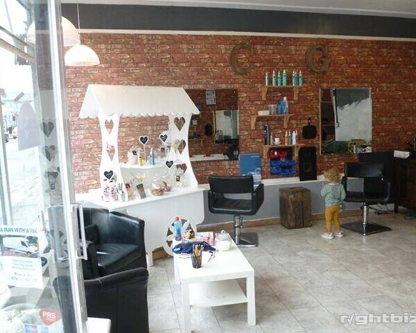 Popular Taunton Hair & Beauty Salon with huge potential to increase turnover Photo 3