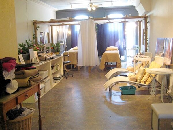 EXCELLENT HAIR & BEAUTY SALON - NOTTINGHAMSHIRE Photo 3