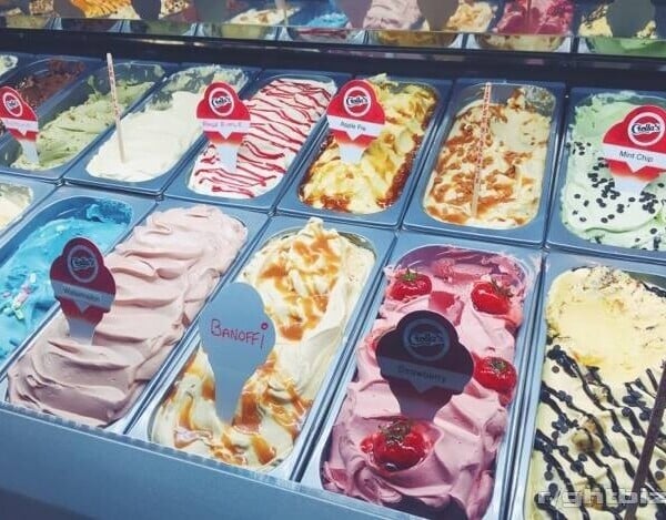 Award Winning Franchise Ice Cream Parlour For Sale Photo 3
