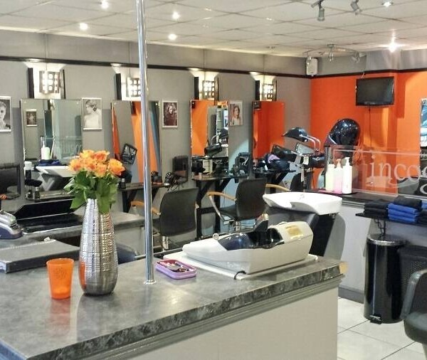 HAIR & BEAUTY SALON FOR SALE PAISLEY Photo 3