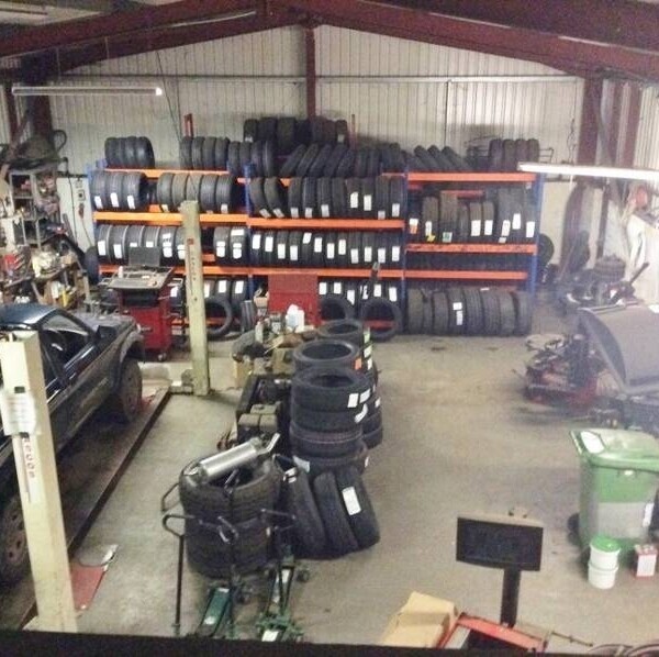 Busy Tyre Changing Garage Photo 3