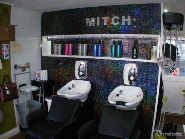 ATTRACTIVE HAIR AND NAIL SALON – Plymouth Photo 3
