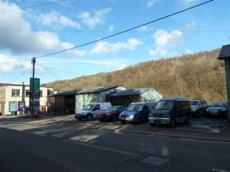 Freehold Very Well Established Service & Repair Garage Photo 3