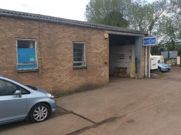 Reputable Car Repair and Service Centre Photo 3