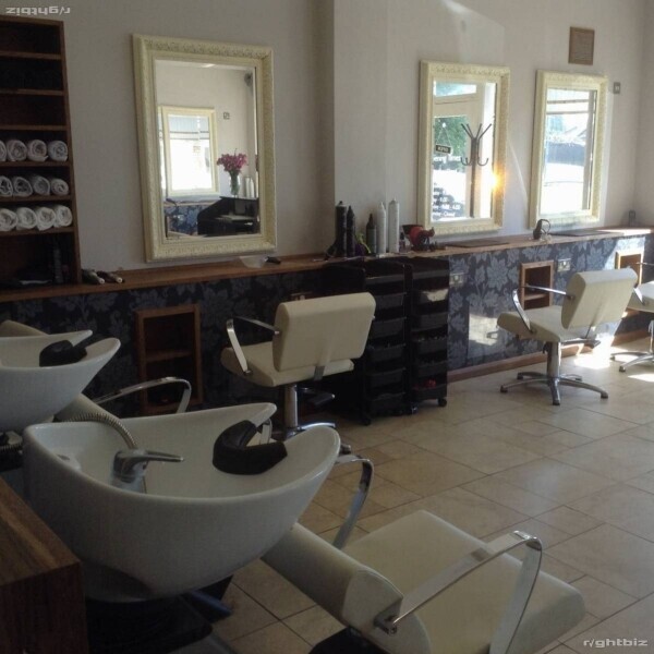 Great Hairdressing salon in Sprowston Norwich. Great potential expansion  prime location. Photo 3
