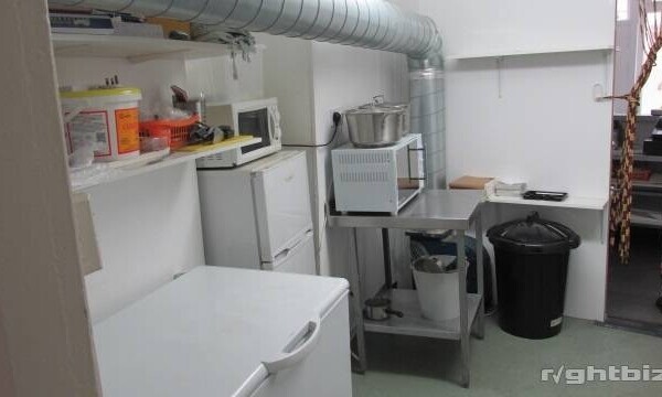 Old Established Fish & Chips Shop with accommodation (Now Closed) Photo 3