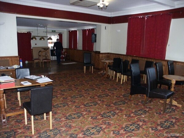 Former Pub In Norfolk Coastal Village with 6-Bed Private Accommodation Photo 3