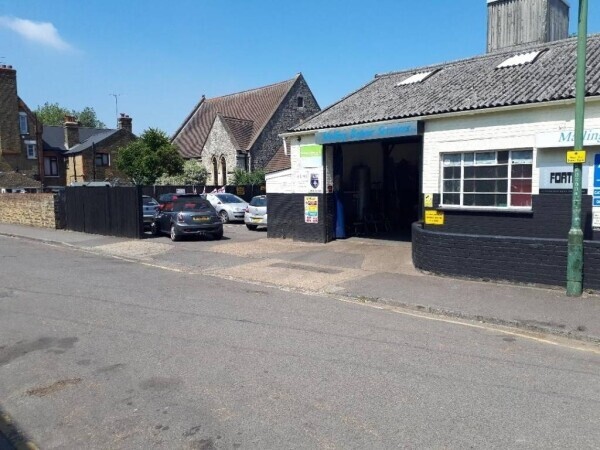 Highly Reputable Car Garage Photo 3
