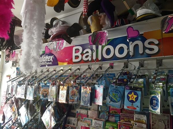 POPULAR PARTY SUPPLIES SHOP - WARWICKSHIRE