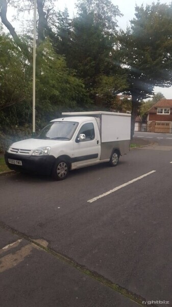BASILDON Mobile Sandwich Round with Van for Sale at £22,950 - EASY HOURS - HIGH NET PROFITS Photo 3