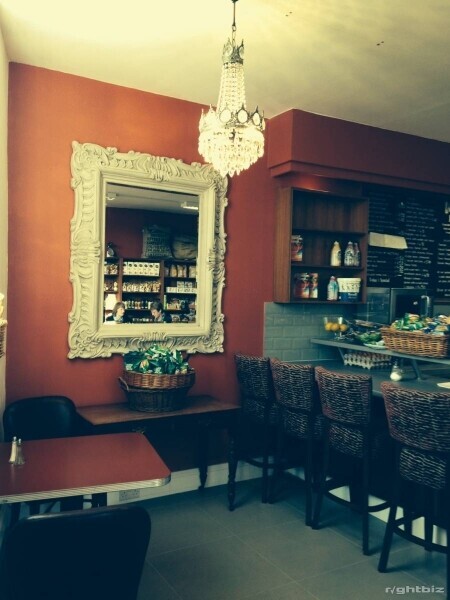 Beautiful little Sandwich bar/ Coffee shop in the heart of pretty Felpham village W .Sussex Photo 3