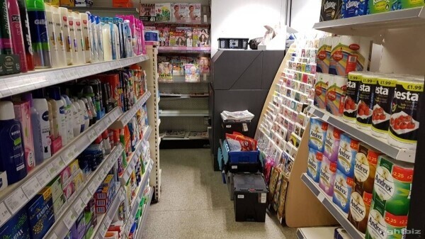 Convenient Store For sale in Ascot Leasehold Photo 3