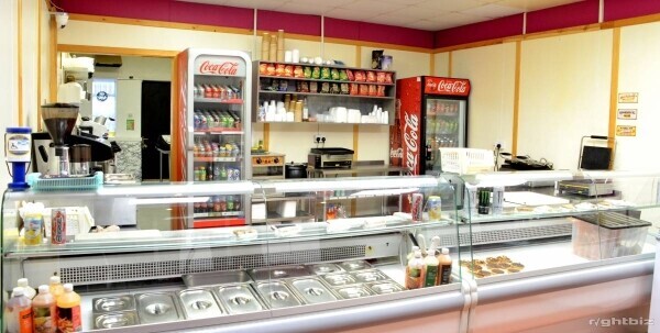 Sandwich Bar and Coffee Shop with Ice cream Parlour in Prime location of Aberdeen. Photo 4