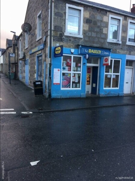 Vibrant Village Store with Post Office, Lottery, Deli, Hot and Cold Food Take-away. Photo 3