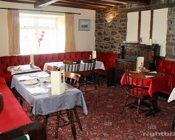 CAERSWS, POWYS-16TH CENTURY INN,BUNGALOW & COTTAGE Photo 4