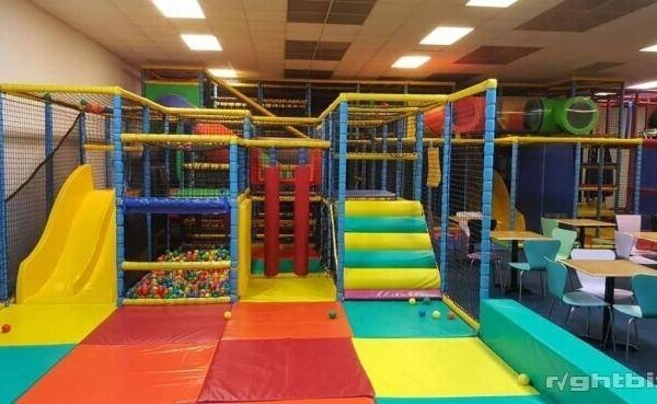 REDUCED - Amazing opportunity to own your very own established kids soft play area. Photo 3