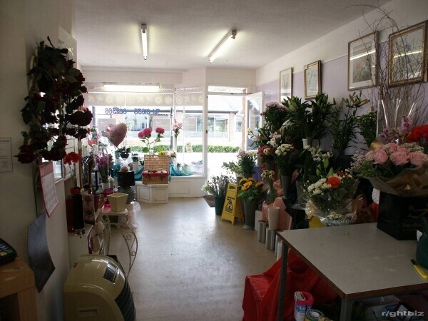 Busy Florist In Newmarket Town Centre Photo 3