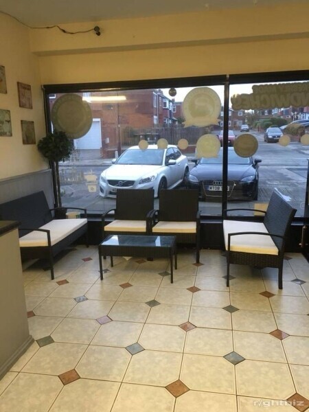Sandwich coffee bar  has seating area  good trade from contractors  and two schools Photo 3