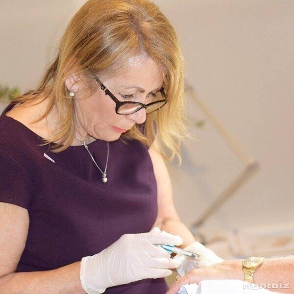 Harrogate Beauty Salon, Established in 1990, Prime Harrogate Location Photo 3