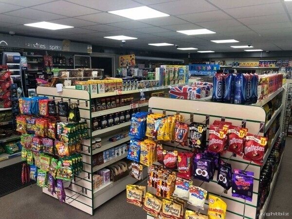 REDUCED Convenience Store & Off Licence in Donwell Village Centre, Washington Photo 3