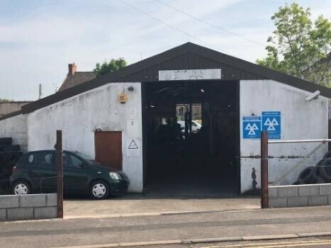 Longstanding Garage Specialising in MOTs, Servicing and Repairs based in Somerset Photo 3