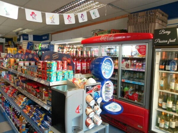 Leasehold Newsagents and Off-Licence Located In Warwick Photo 3