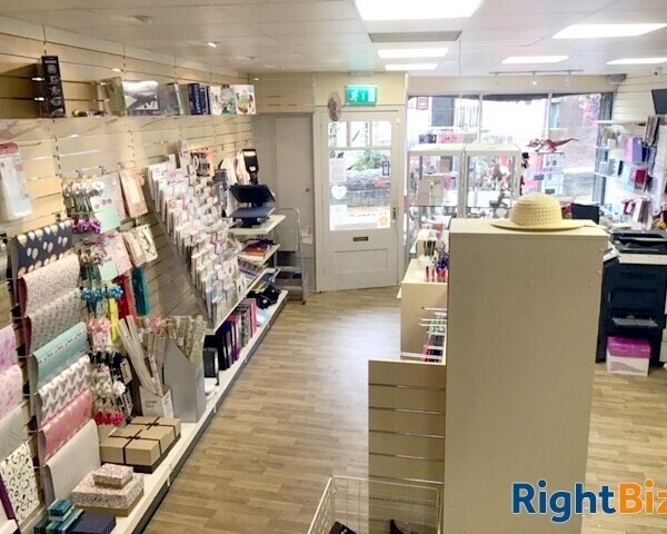 CARD / GIFT / BALLOON / PARTY SHOP & PROPERTY - WEST YORKSHIRE Photo 3
