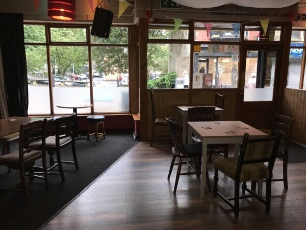 Highly Rated Real Ale House Business Photo 3