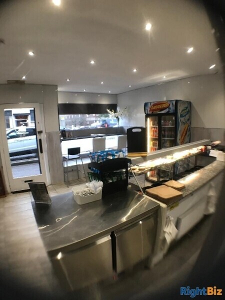 Cafe hot and cold food take away close local health centre, police station and council building Photo 3