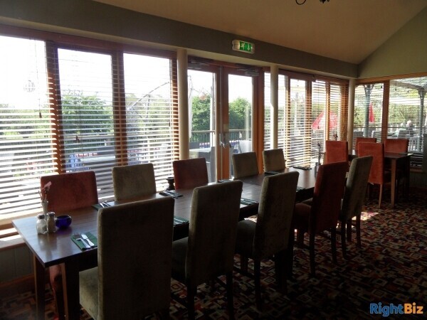 Wiltshire Canal Side Public House Photo 3