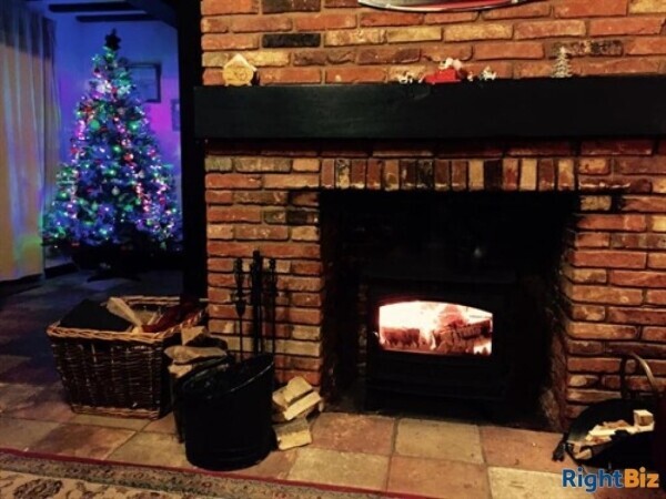9 Bedroom House 7 Ensuite Rooms Heated Swimming Pool Large Garden Riverside Property Reception Rooms Photo 3