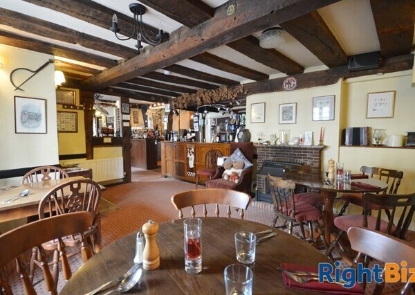 HEREFORDSHIRE DESIRABLE BLACK & WHITE RESTAURANT Photo 3