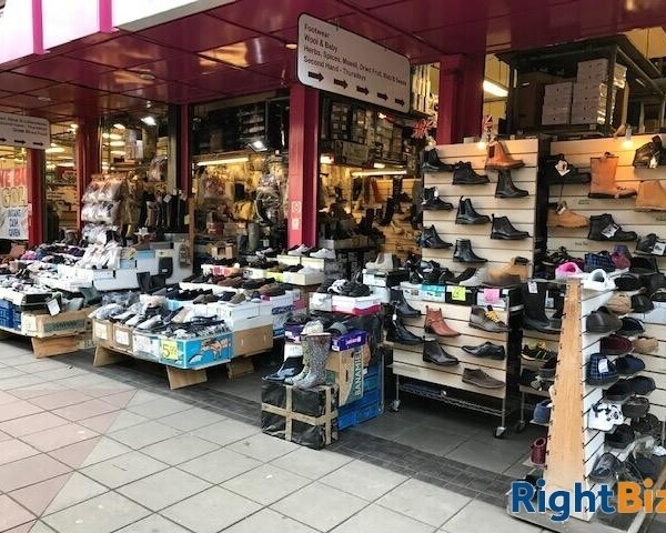 Retail Units In Prime Essex City Centre Location No Rates Established Trade Repeat Customer base Photo 4