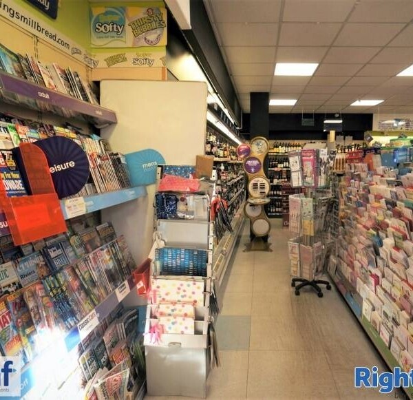CONVENIENCE STORE Photo 3