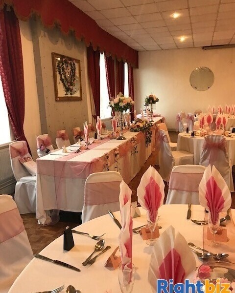 South Wales Free House with 4 Bar areas, 4 Good sized letting rooms and Owners apartment Photo 3