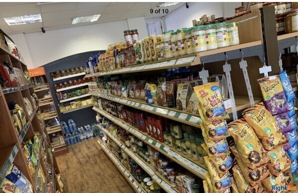 DROITWICH CONVENIENCE GROCERY OFF LICENCE STORE HIGH STREET WITH GOOD CUSTOMER BASE Photo 3