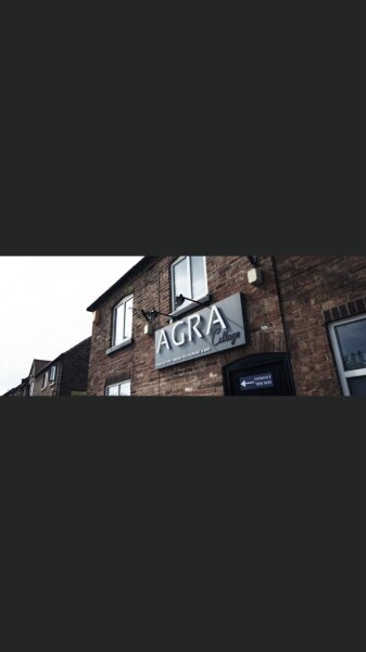 Indian contemporary restaurant situated in a prime location Bingham Nottinghamshire. Photo 3