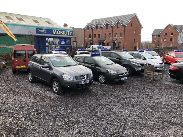 Car sales pitch excellent opportunity Photo 3